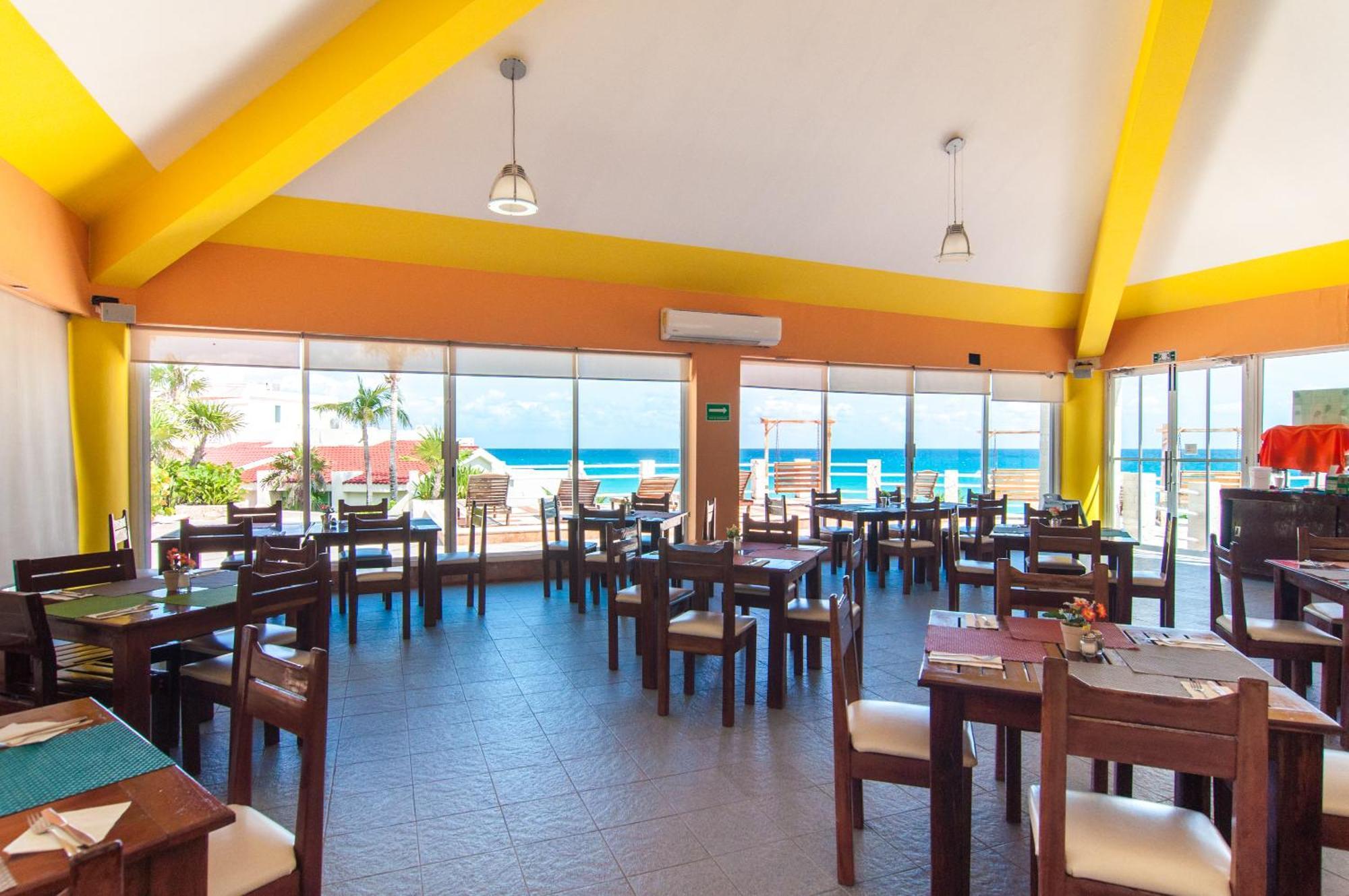 Solymar Condo Beach Resort By Casago Cancún Exterior foto