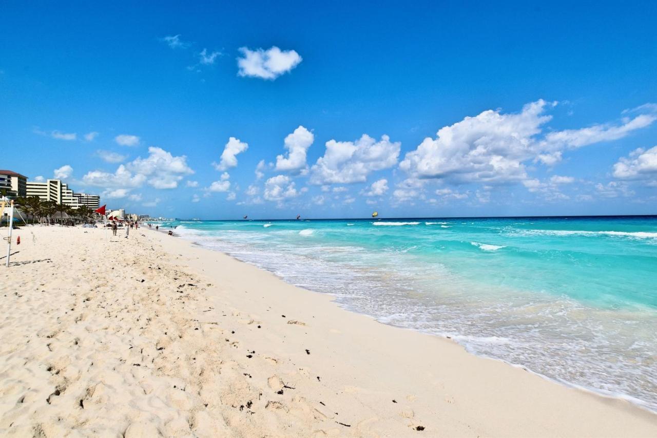 Solymar Condo Beach Resort By Casago Cancún Exterior foto